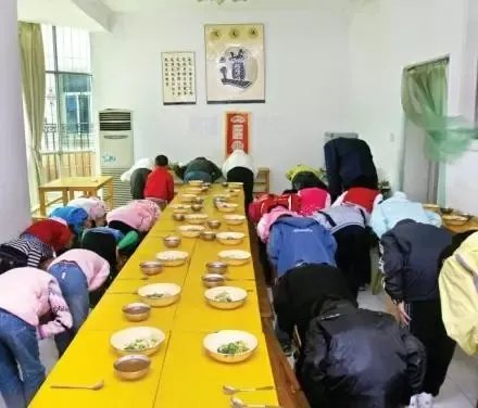 请问有人了解，张清一和今日学堂吗？