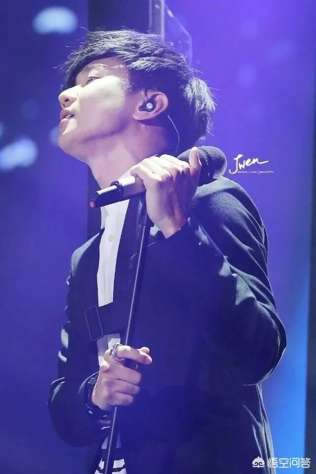 林俊杰有哪些适合做头像的图片?