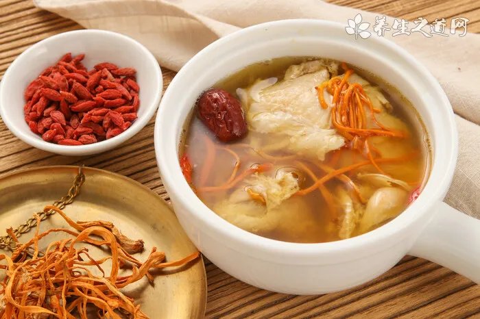 炖鸡汤可以放哪些药材