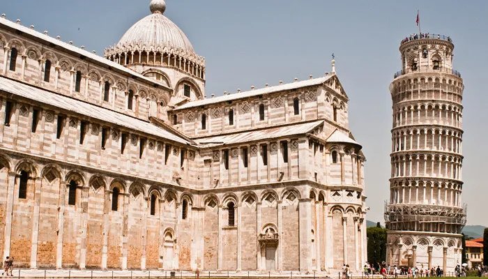比萨斜塔在哪个城市 比萨斜塔是在哪个国家的哪个城市