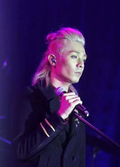 周柏豪老婆是谁?他的唱功好吗?