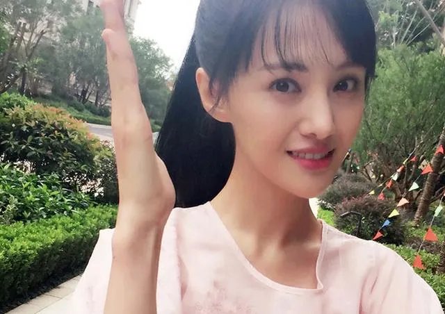 郑爽的微博小号是什么?