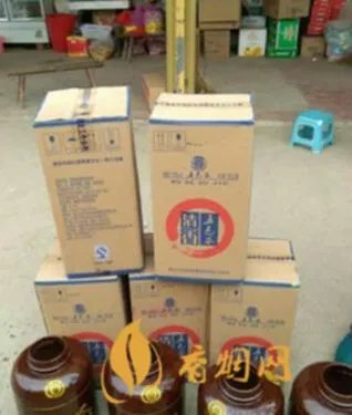 五色谷原浆浓香型白酒:品味中国酒文化