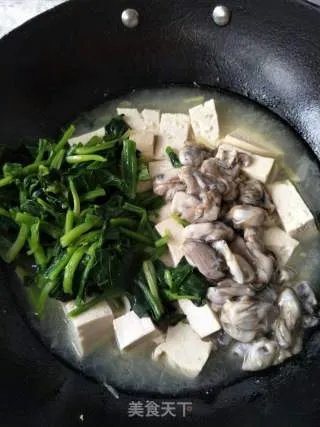 海蛎子炖豆腐