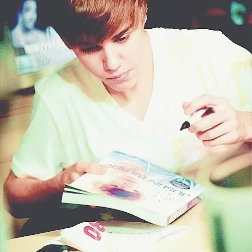 justin bieber的各种头像和背景图片