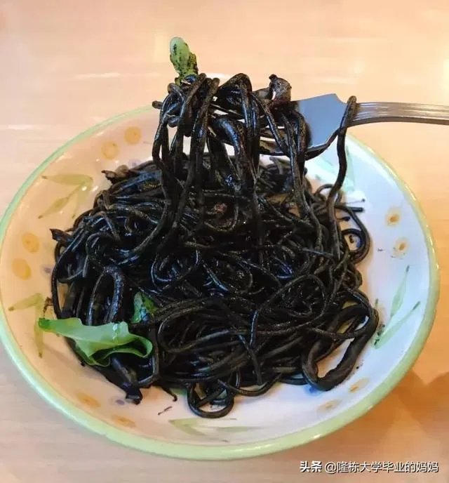 作为一名吃货,你有什么不吃的东西吗?或者说让你最深刻的黑暗料理是啥?