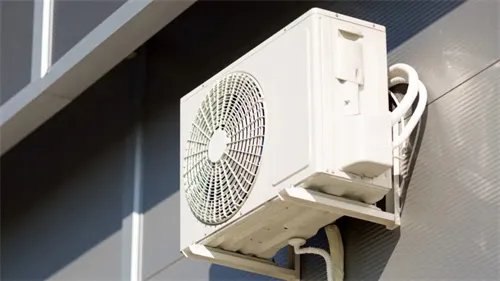 空调外机不转内机有风吹什么原因