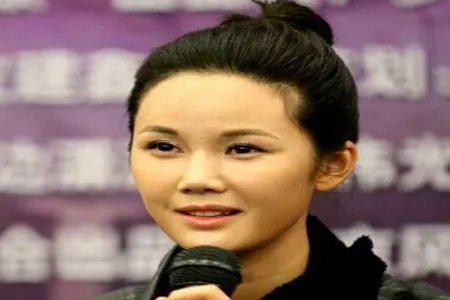 宋佳玲老公是谁 揭秘宋佳玲个人资料及家庭背景