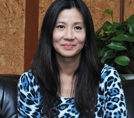 香港演员陈炜三级片大盘点 老公不介意其拍三级片