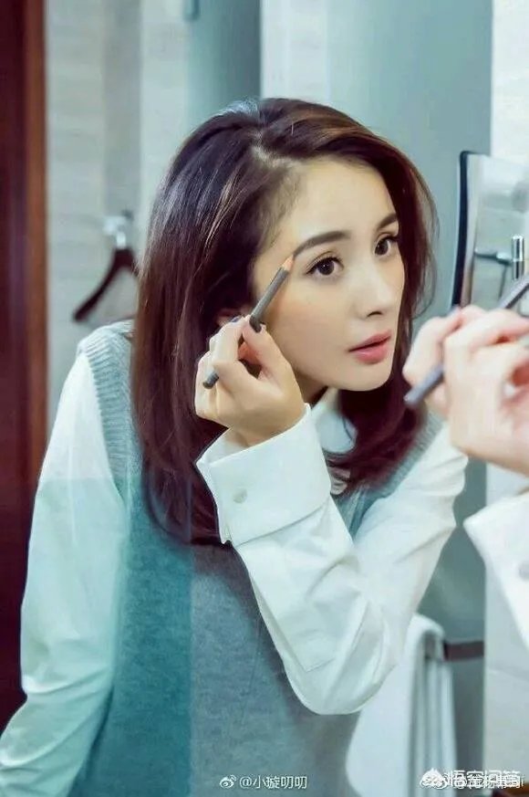 杨幂整容了吗？