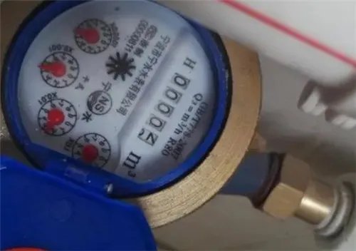 水表自己转什么原因