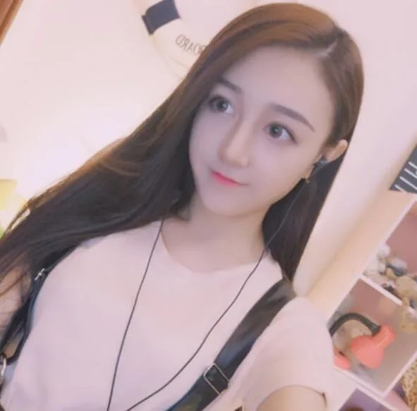 沛子歆一年挣多少钱 为什么土豪喜欢沛子歆