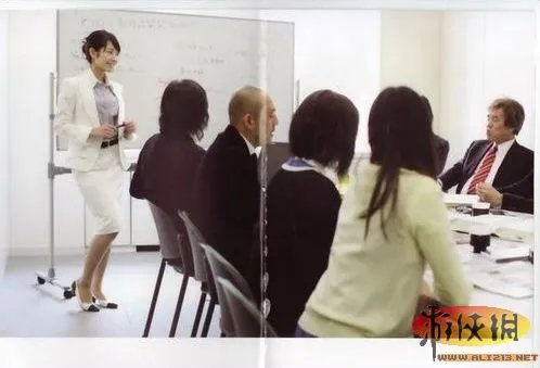 《撕掉她的衣服》遭苹果和谐 安卓获重生