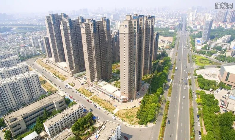 李兆基几个老婆？ 揭地产大亨李兆基现任夫人简历