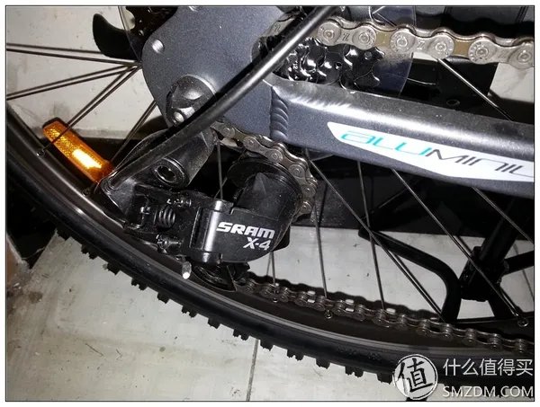 晒迪卡侬 RR5.2 自行车及装备,锻炼出行两不误