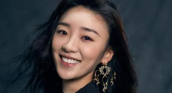 张月和谁长得像,张月多高啊