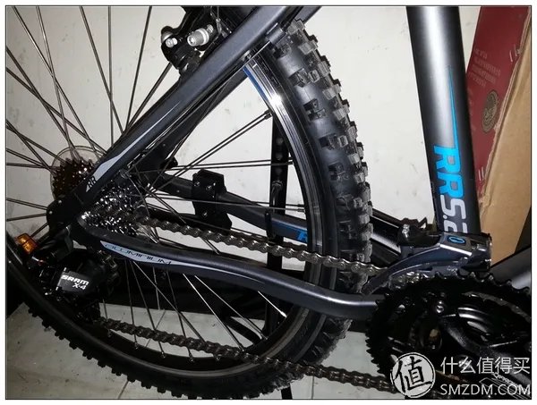 晒迪卡侬 RR5.2 自行车及装备,锻炼出行两不误