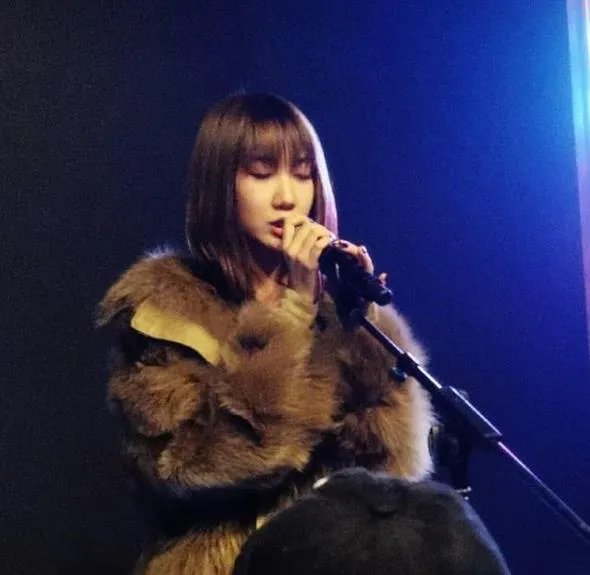 乃万个人资料及经历,青春有你2选手乃万多大了