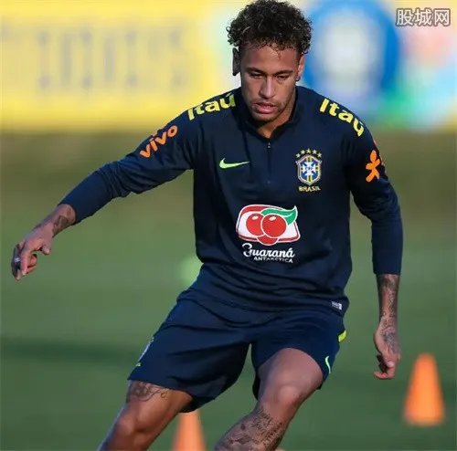内马尔的英文名(Neymar da Silva Santo