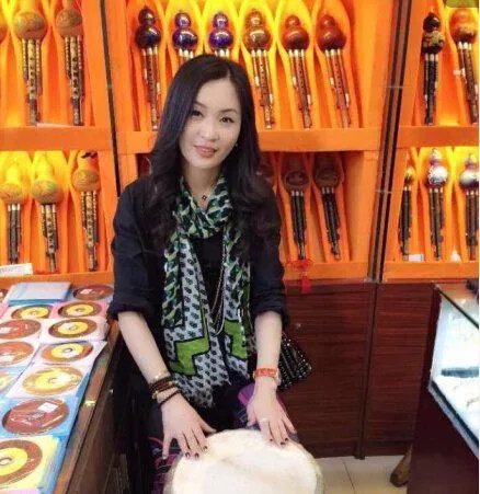 陈冰是好声音第几期的 陈冰的妈妈陈玉兰资料照片