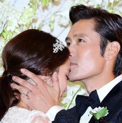 李秉宪老婆图片曝光 被曝偷吃嫩模妻子心碎一个月选择原谅