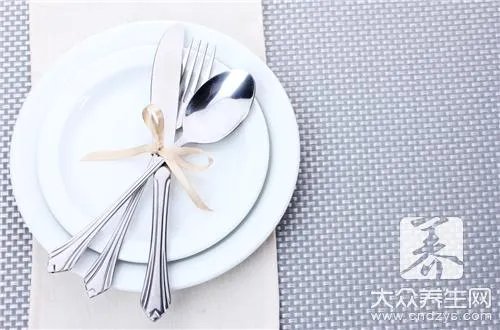  密胺餐具好不好