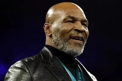 被反复骚扰,泰森飞机上暴揍酒醉男子,对周围乘客是否造成了恐慌?