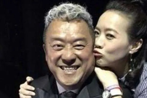 曾志伟和蓝洁瑛到底是怎么回事 不清楚祸害了多少女明星