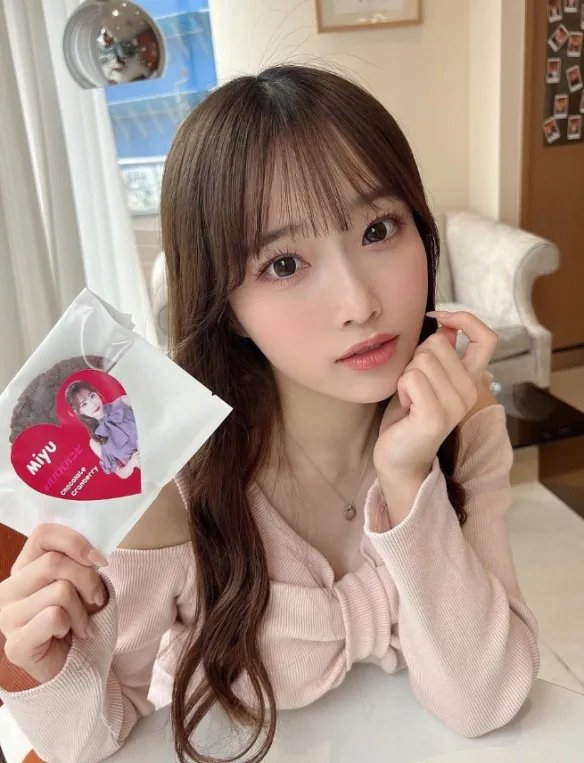 娇小可爱身材不凡！日本人气正妹miyu_kishi美照赏！