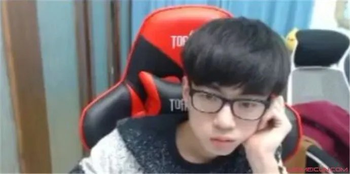 普朗东和毛毛离婚了吗 普朗东为什么不播lol了