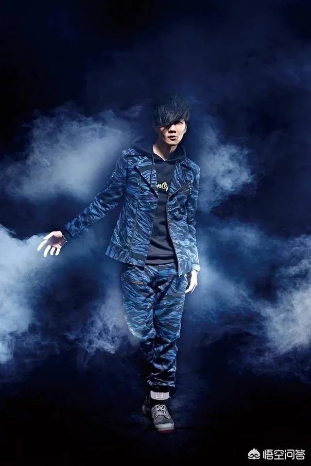 林俊杰有哪些适合做头像的图片?