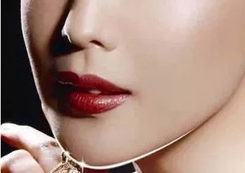 双下巴抽脂多少钱