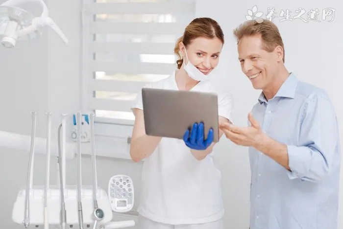 狗狗可以跟人一起睡吗