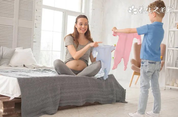 狗狗可以跟人一起睡吗