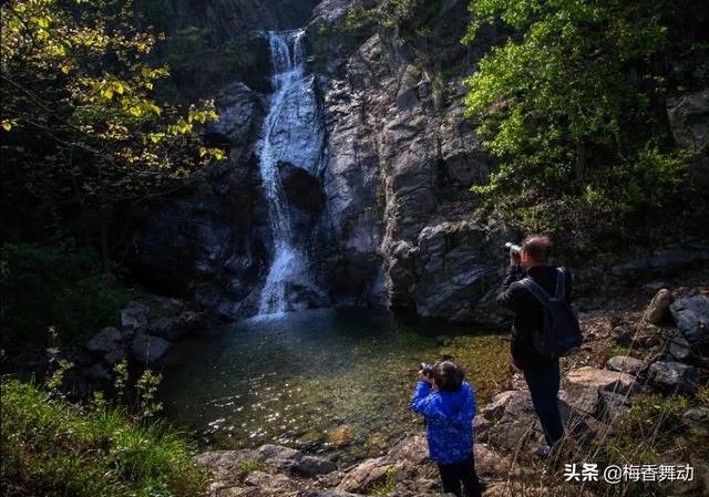 溪水边的人像照应该怎么拍？你有哪些思路？