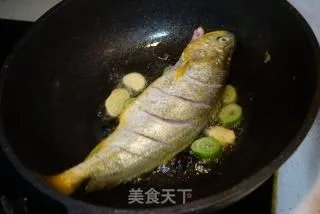 家常炖黄花鱼