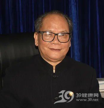 广州和谐骨科医院首席专家韦以宗：颈椎病或成办公一族致命因素