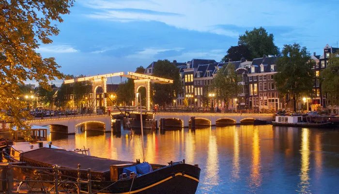 荷兰的首都是哪里 荷兰的首都是哪里哪个城市