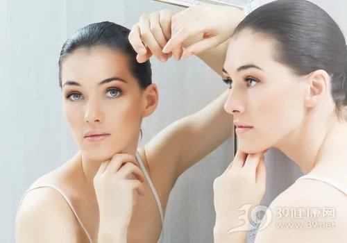 如何改善大下巴 这些方法打造小脸