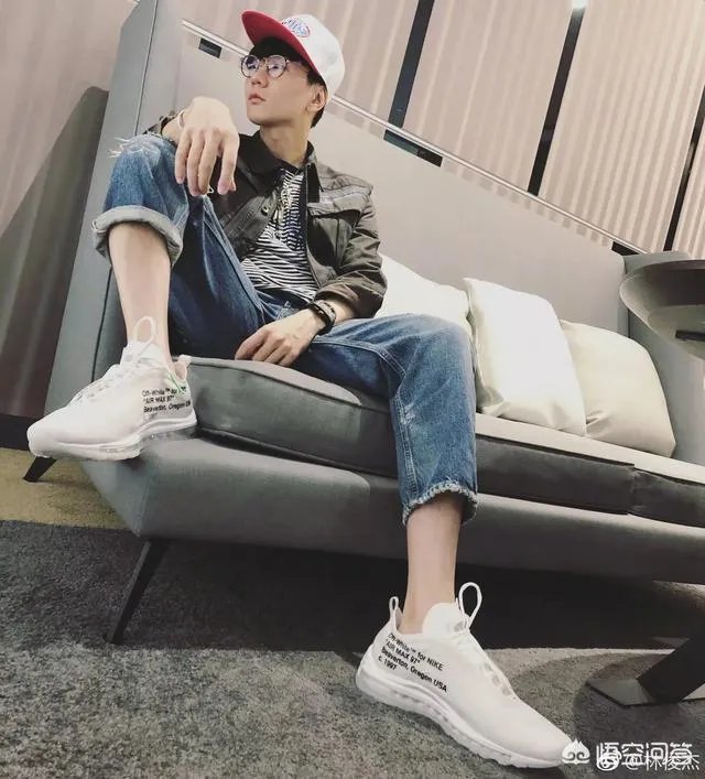 林俊杰有哪些适合做头像的图片?