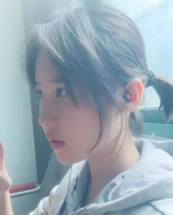 杨童婳 长相酷似刘亦菲：杨童婳神画作张艺谋都叫绝