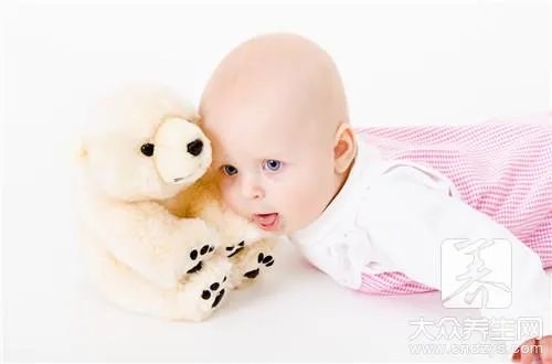 婴儿适合喝什么水