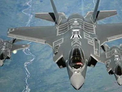 歼20和f22哪个厉害？有什么区别？