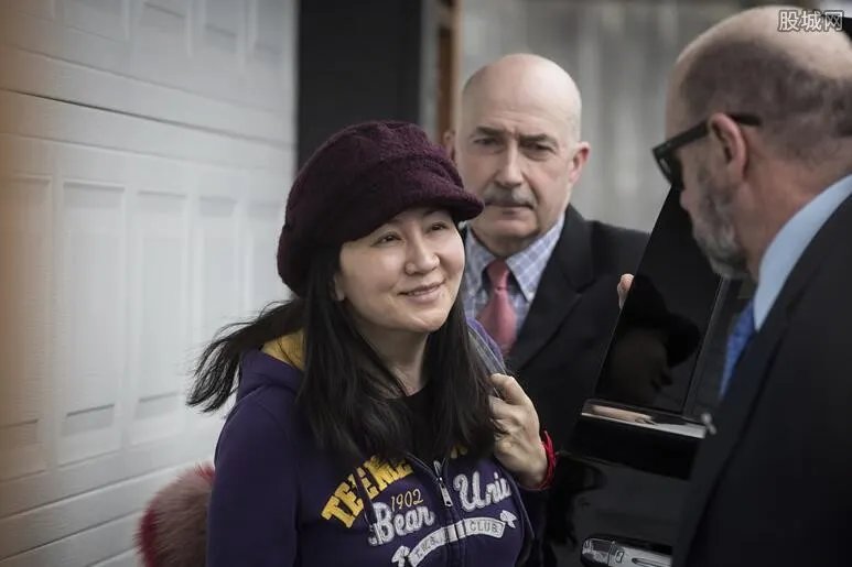 加法庭要求皇家骑警归还孟晚舟物品 并销毁证据