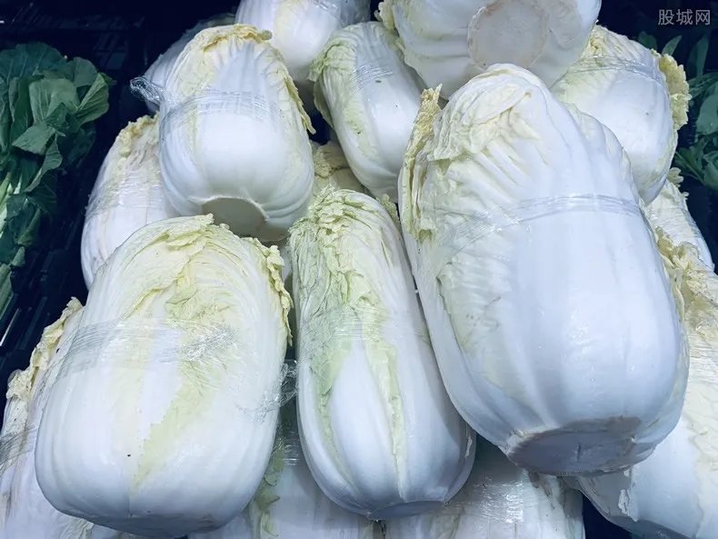 韩国大妈吐槽白菜比中国贵10倍 一颗售价约多少钱