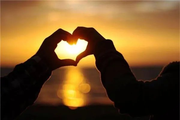 恋爱时必听的十大歌曲 有点甜上榜,第一听了让人羡慕