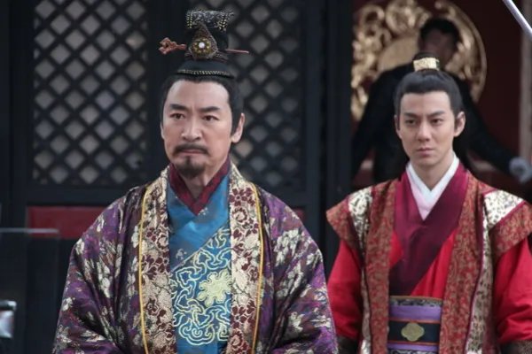 父子反目的例子