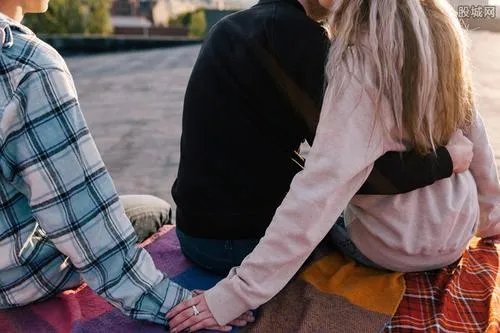 绿地张雨婷个人资料图片 绿地门张雨婷后续 张玉婷为什么生下孩子