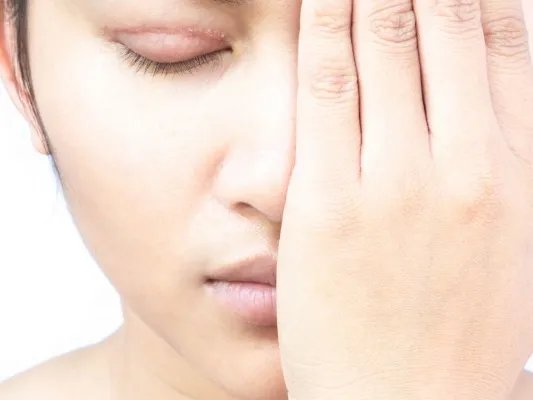 去眼袋鱼尾纹的方法