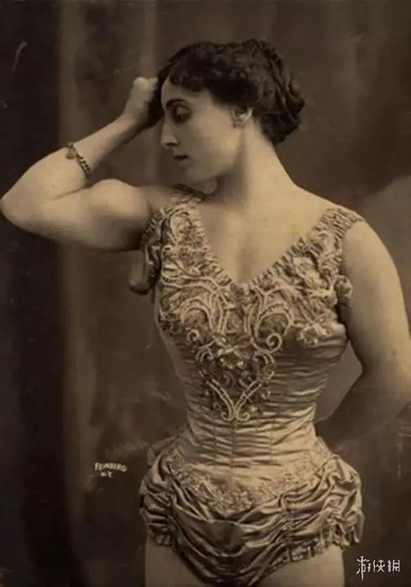 31张罕见的历史老照片 现实版断头台让人不忍直视！